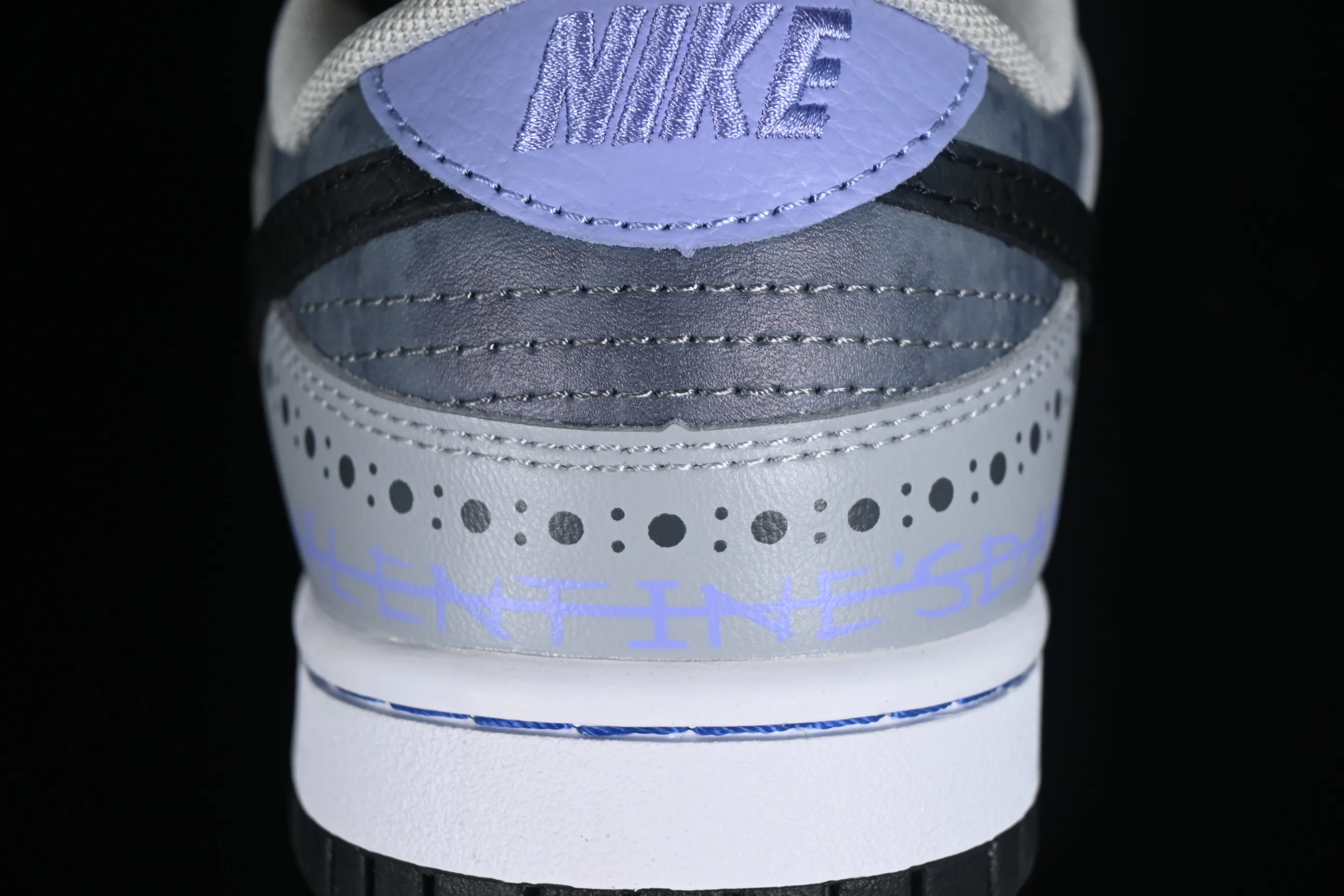 All categories Nk SB Dunk series Nk SB Dunk Low low-top sneakers Special offer Nk Dunk Low Fzbb Little Daisy Valentine's Day gift box Y2K splash ink tie-dye Single noble SB strap low-top casual sneakers DD3363-002